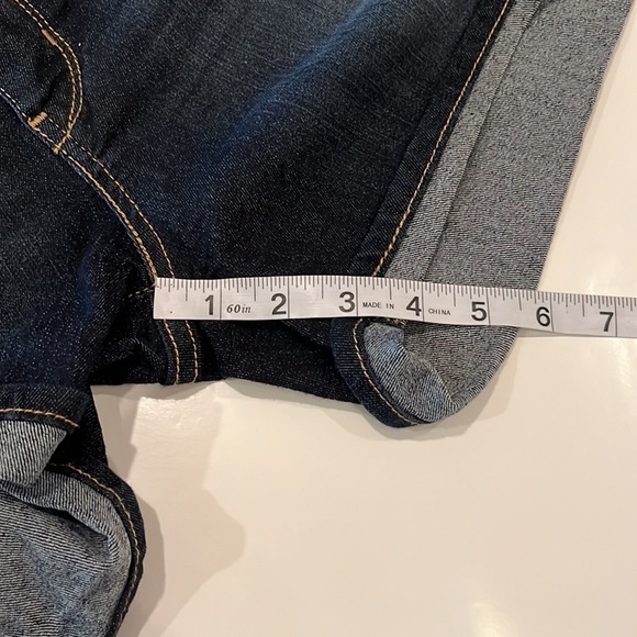 Signature By Levi Strauss Modern Shorts Mid Rise Size 8 - Picture 6 of 16